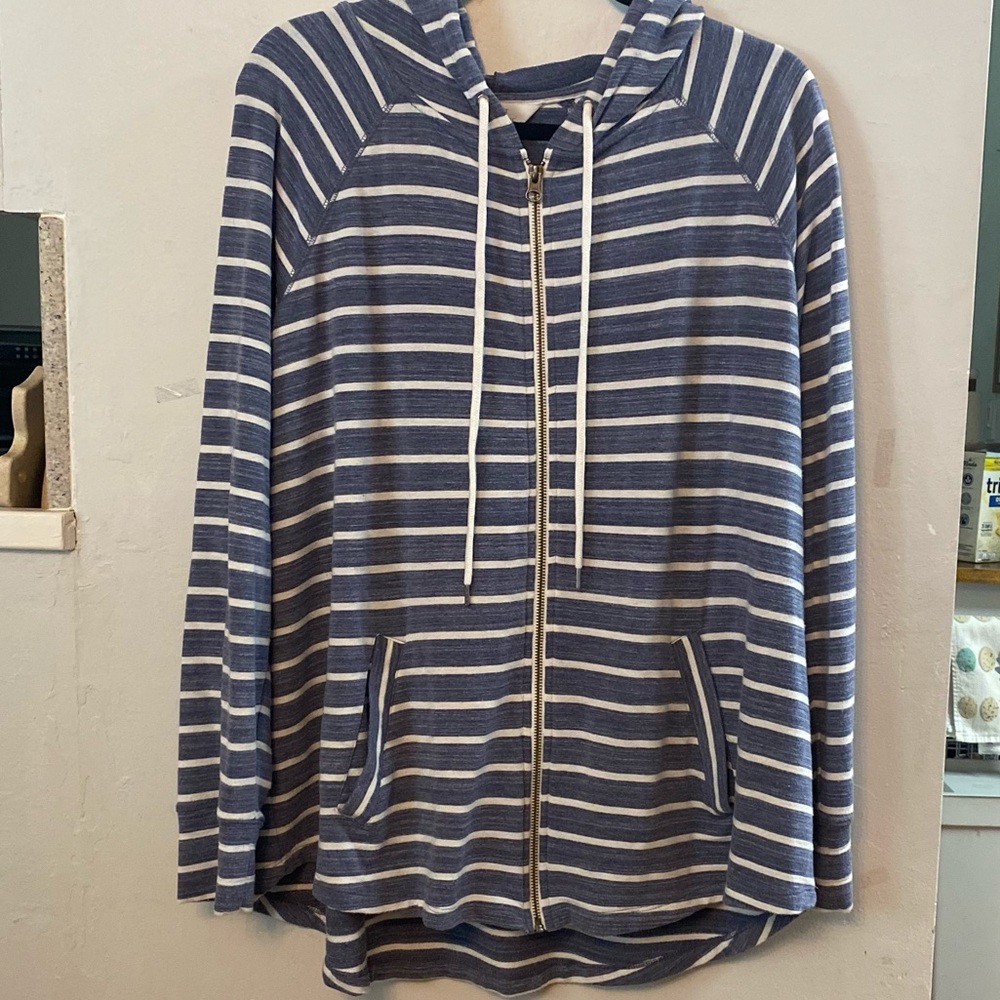 Market and spruce zip up sweatshirt